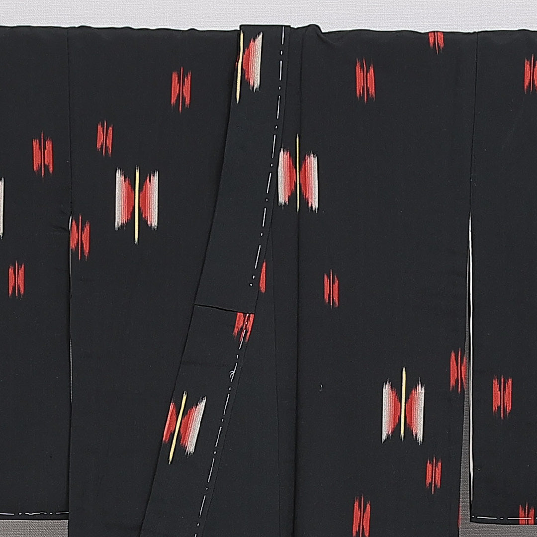 アンティーク お召 袷 身丈155cm 裄丈63cm 正絹 Aランク Mサイズ バチ衿 創作柄 黒系 1265-15968