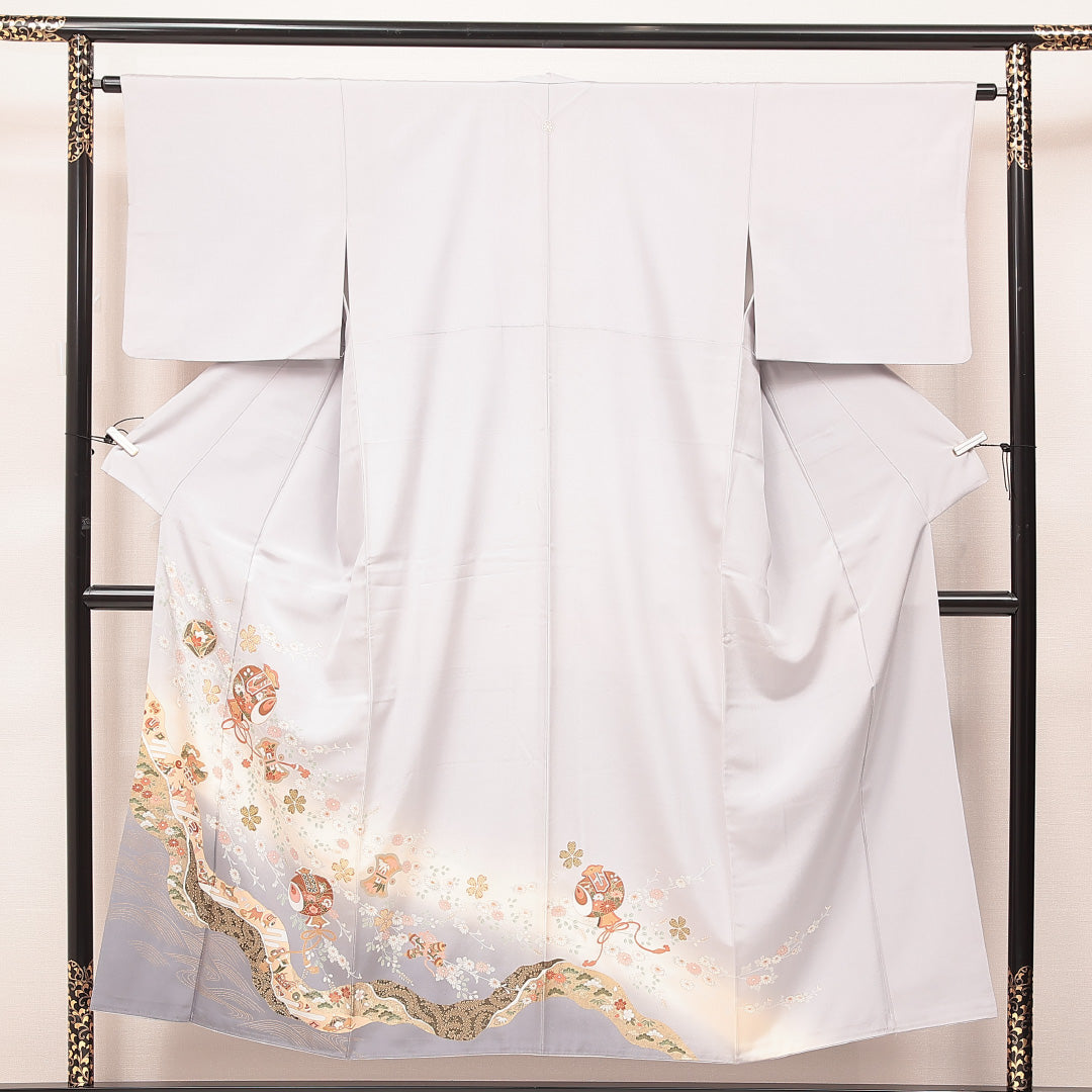 訪問着 袷 身丈150cm 裄丈62cm 正絹 Sランク Sサイズ 広衿 一つ紋（丸に九曜） セミフォーマル 小槌 吉祥文様 金駒刺繍 グレー系 1212-16878