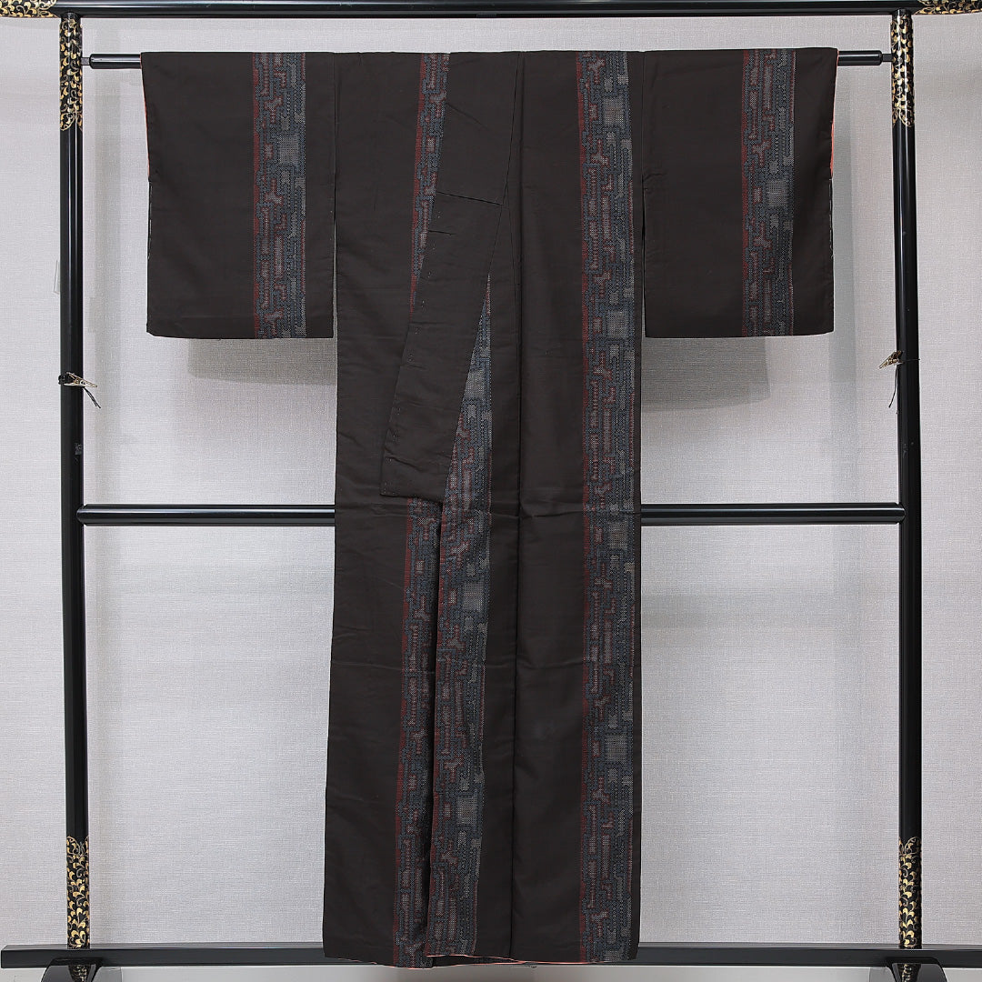 大島紬 袷 身丈149cm 裄丈61cm 正絹 Aランク インフォーマル 広衿 XSサイズ 創作柄 茶系 RP 1223-15150