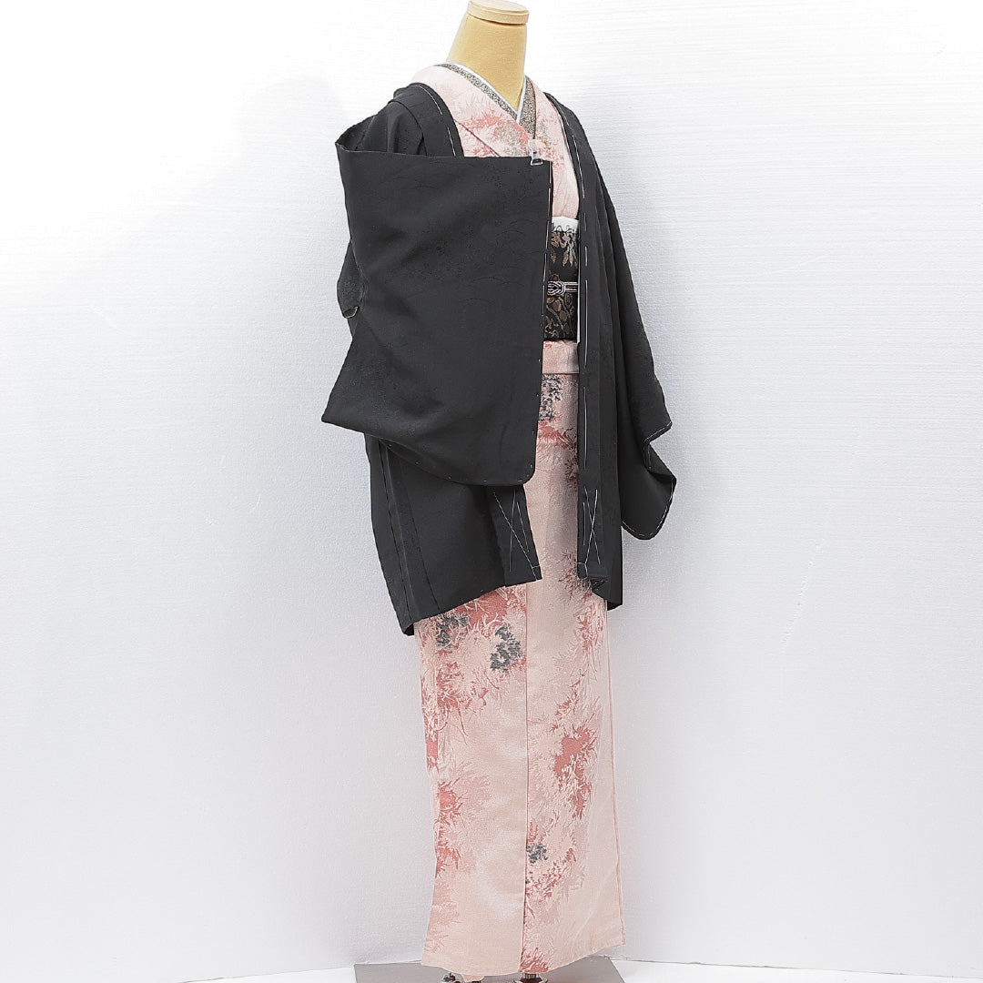 黒羽織 袷 身丈81cm 裄丈64cm 正絹 Sランク 一つ紋 (蔦) 紋意匠 (芝草と萩) セミフォーマル バチ衿 Mサイズ 無地 黒系 RP 1233-15171