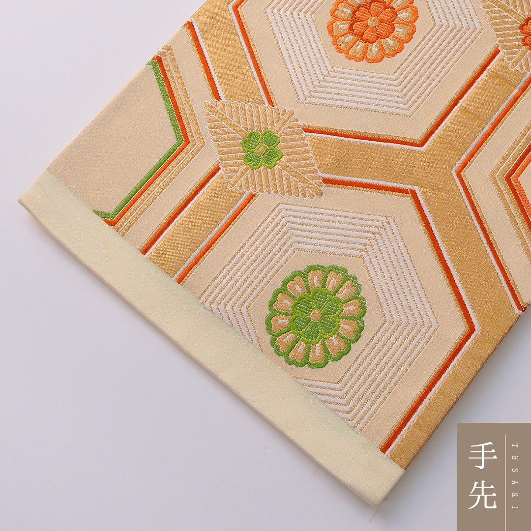 袋帯 帯丈408cm 正絹 六通 フォーマル 亀甲 菊 吉祥文様 クリーム系 金系 1243-01967