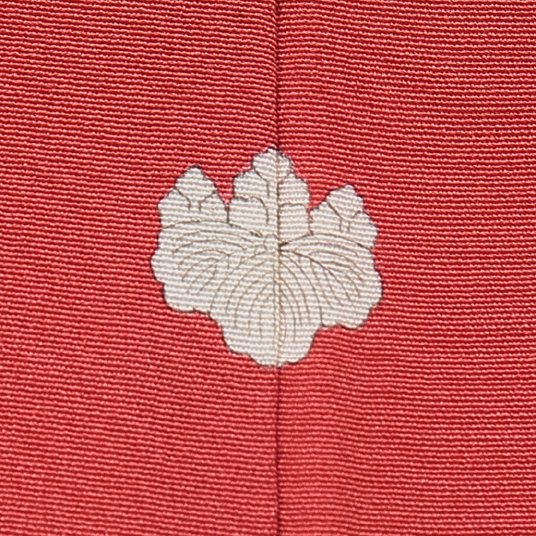 アンティーク 羽織（お召） 袷 身丈89cm 裄丈61cm 正絹 Aランク Sサイズ 一つ紋（五三桐） 道長取り 朱系 1217-15263