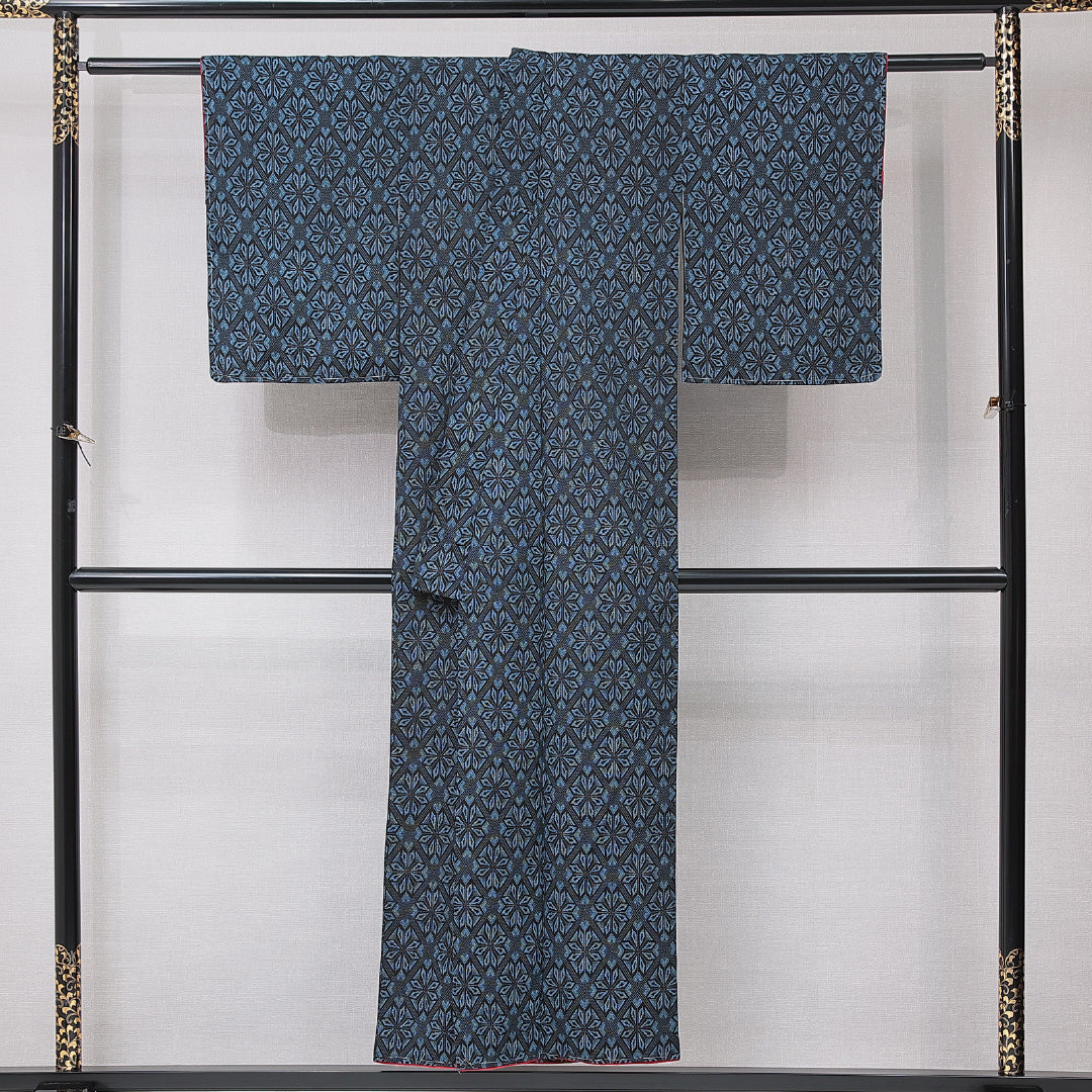 小紋 袷 身丈146cm 裄丈57cm 正絹 Bランク インフォーマル バチ衿 XSサイズ 幾何学柄 紺系 RP 1221-15146