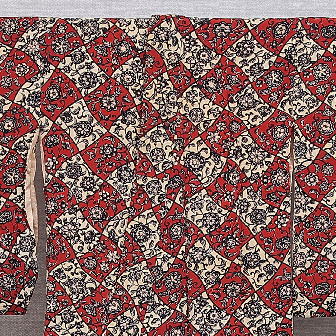 アンティーク 小紋 袷 身丈151cm 裄丈60cm 正絹 Cランク Sサイズ バチ衿 花柄 多色系 赤系 1215-16035