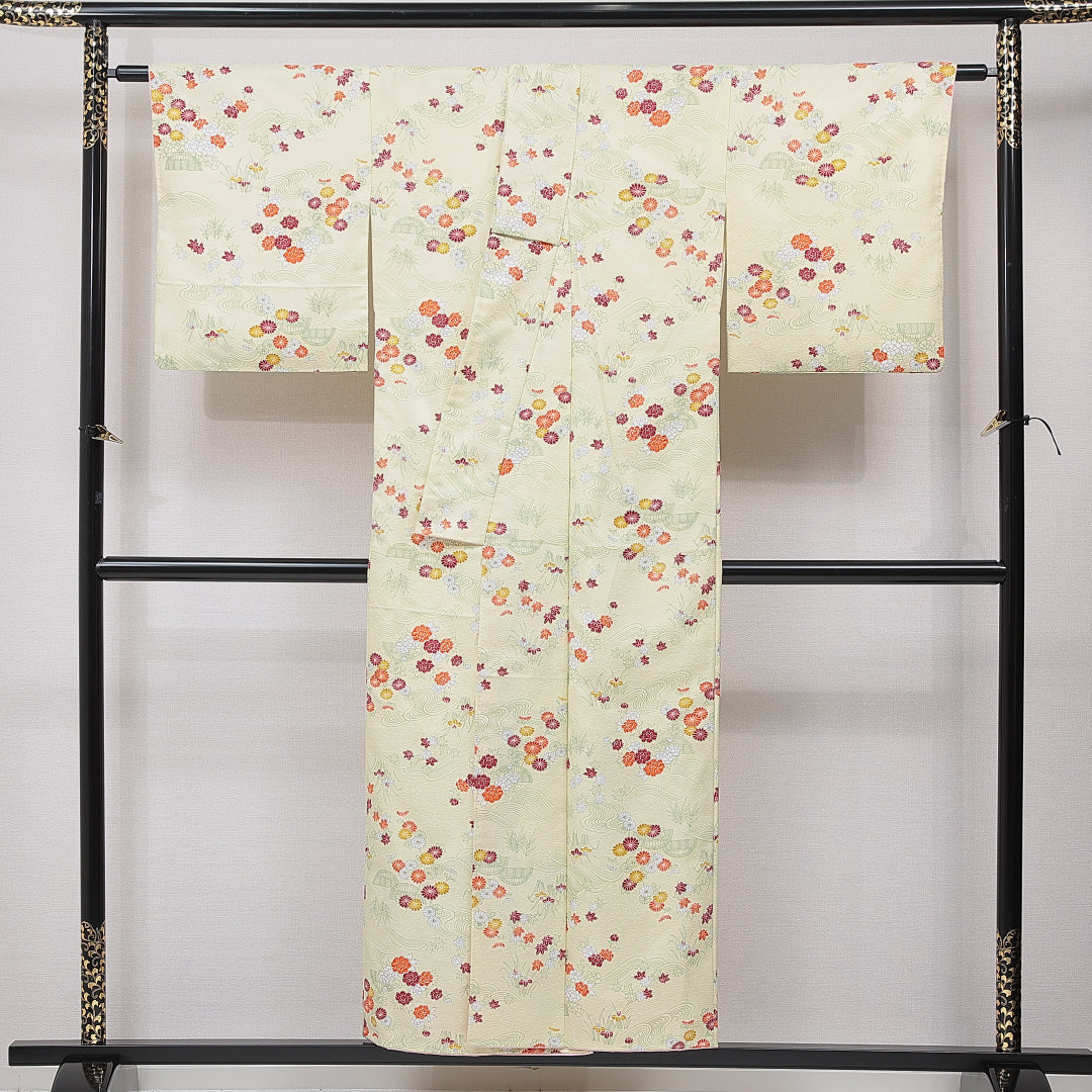 小紋 洗える着物 袷 身丈150cm 裄丈65cm ポリエステル Cランク Sサイズ 広衿 インフォーマル 流水 牡丹 クリーム系 1215-15834