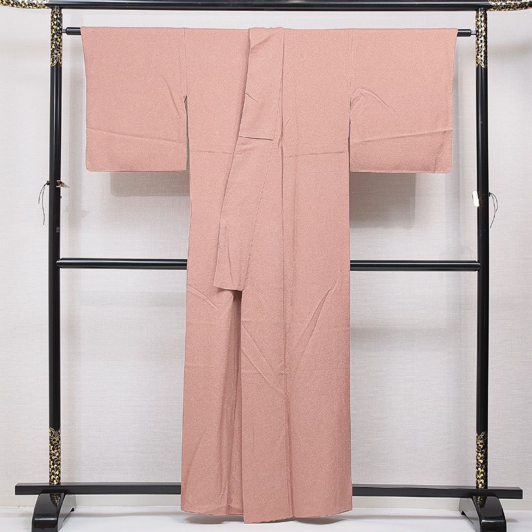 色無地 袷 身丈159cm 裄丈65cm 正絹 Sランク インフォーマル 広衿 Mサイズ 斉藤三才 作家物 落款 無地 ピンク系 M4 1219-15565