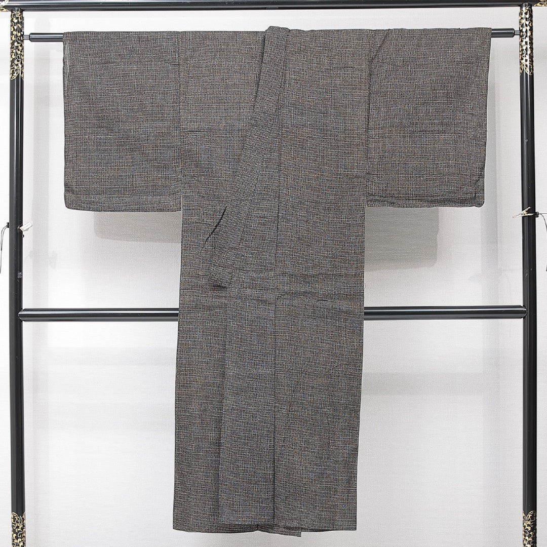 男着物 単衣 身丈137cm 裄丈64cm 正絹 Sランク Sサイズ 棒衿 カジュアル 居敷当て 肩当て 無地 黒系 1219-15237