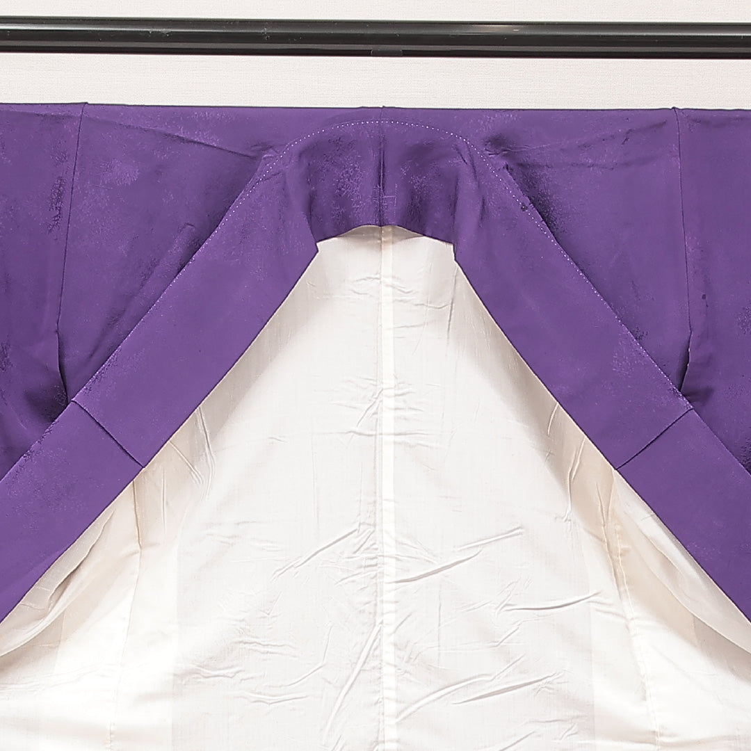 色無地 袷 身丈153cm 裄丈62cm 正絹 Aランク Sサイズ 広衿 一つ紋（丸に梅鉢） セミフォーマル 紋意匠 風景 紫系 1214-16901