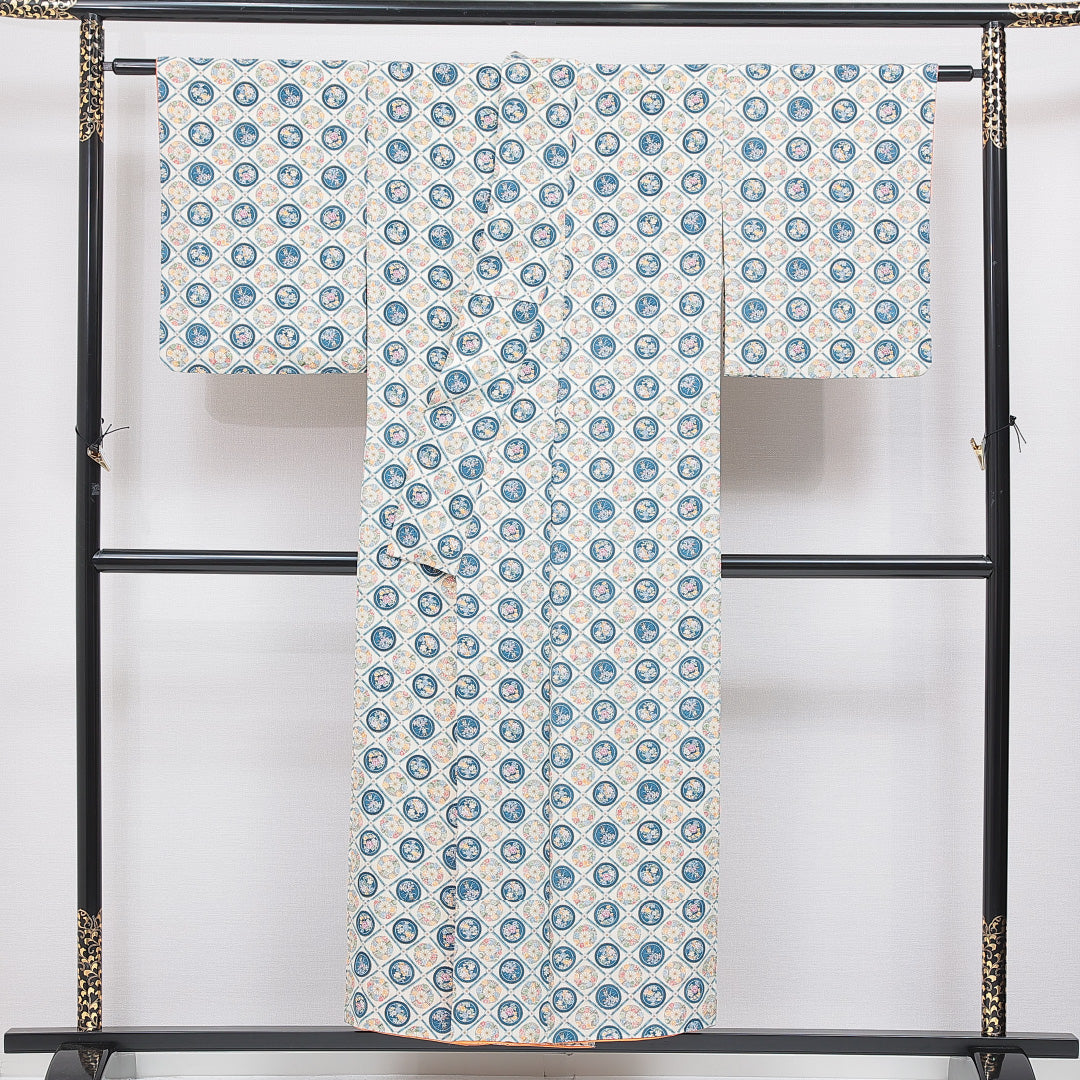 小紋 袷 身丈151cm 裄丈65cm 正絹 Aランク Sサイズ 広衿 インフォーマル ちりめん 格天井文 唐華 クリーム系 1215-16664