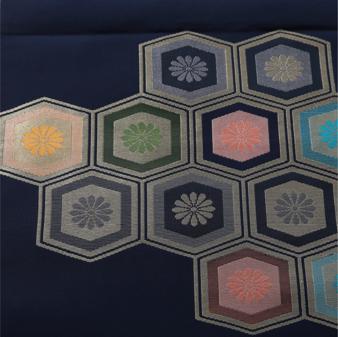 八寸名古屋帯 帯丈359cm カジュアル 松葉仕立て 全通 Sランク 正絹 博多織 菊亀甲 紺系 1224-03652