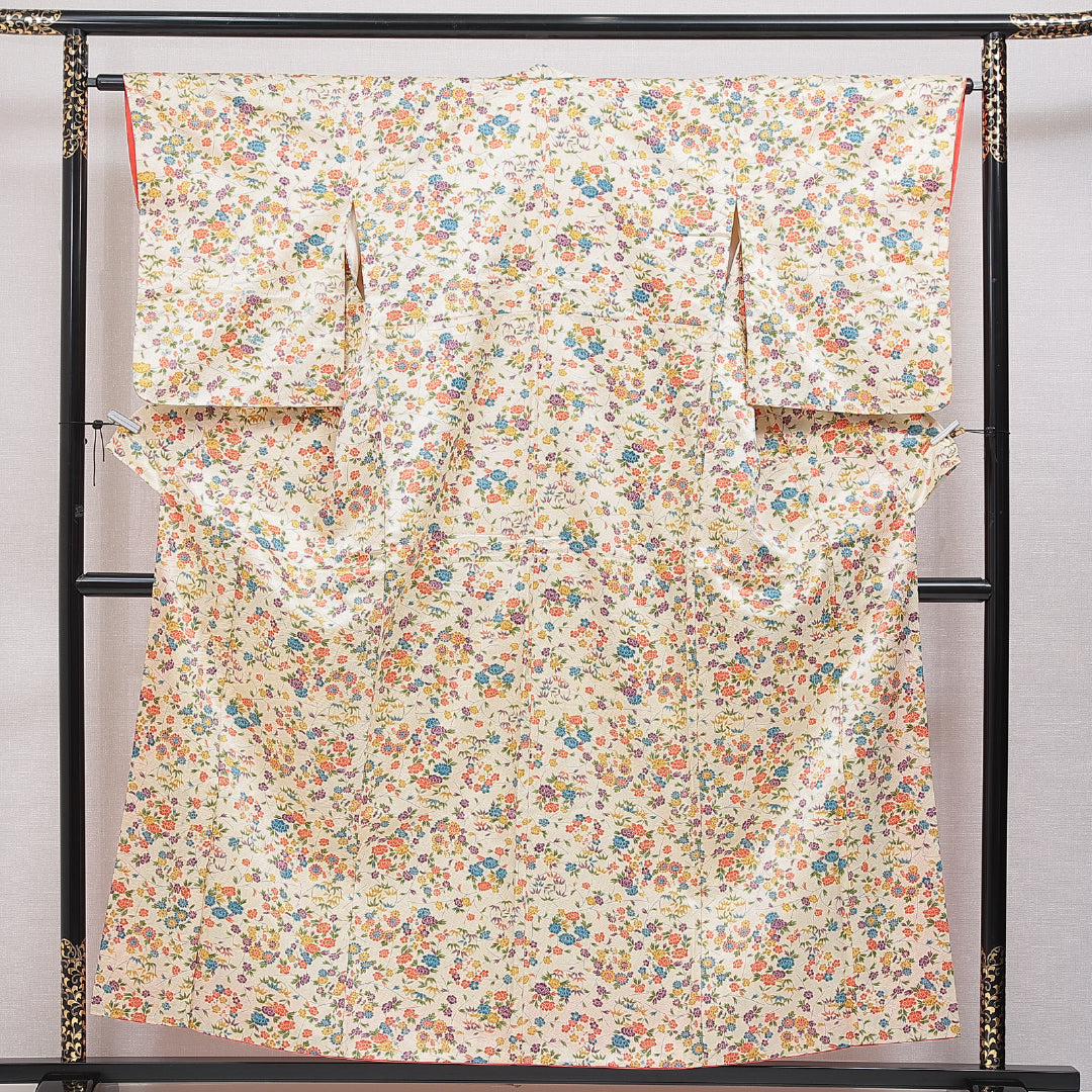 小紋 袷 身丈154cm 裄丈62cm 正絹 Cランク インフォーマル 広衿 Sサイズ 菊 牡丹 クリーム系 LP 1221-16023