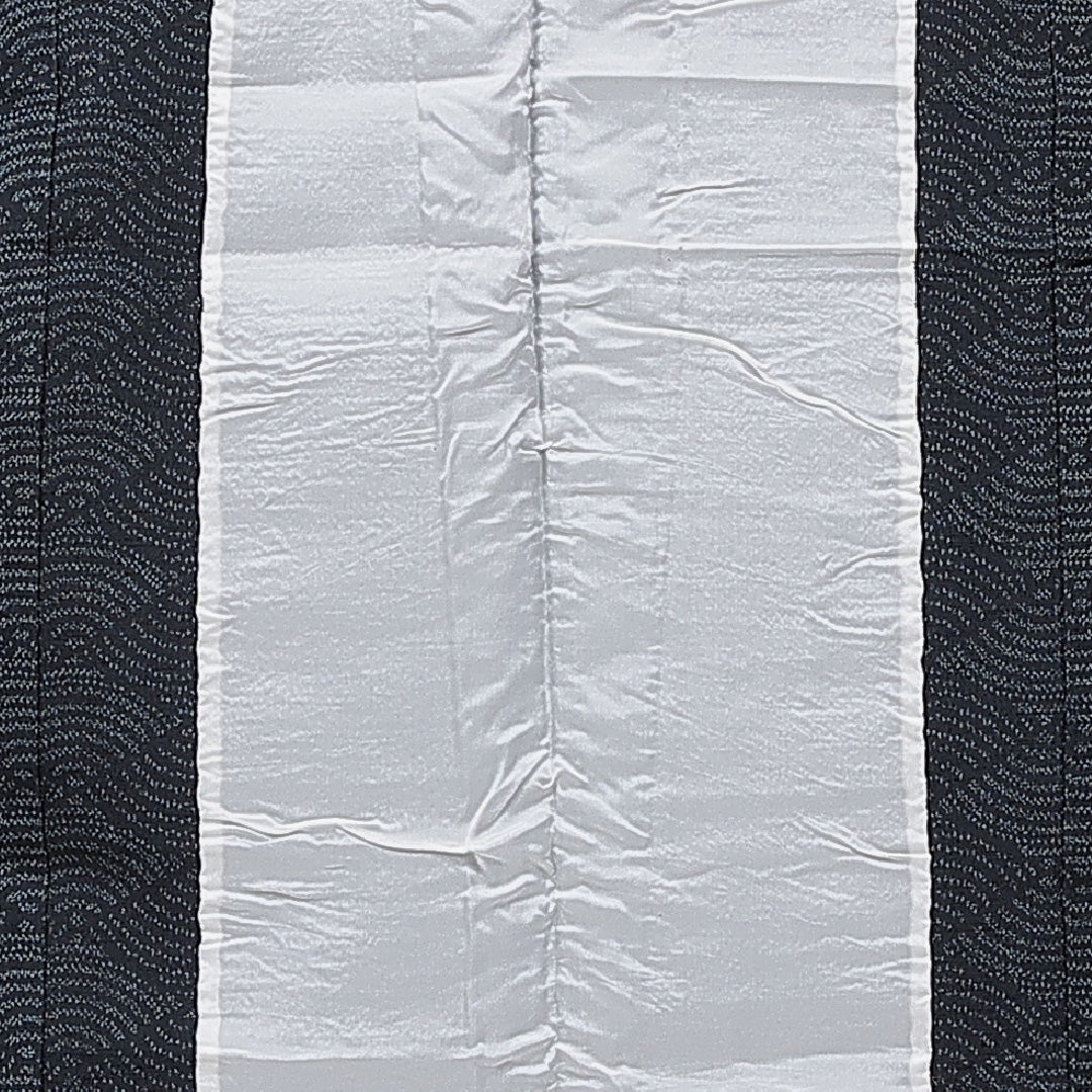 未使用品 紬 単衣 身丈145cm 裄丈61cm 正絹 Sランク XSサイズ バチ衿 カジュアル 居敷当て 肩当て 菱 グレー系 黒系 1216-15664