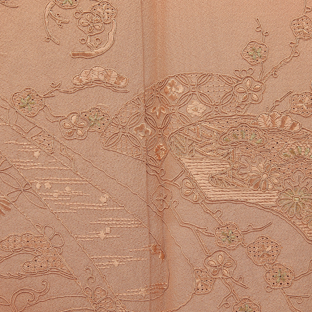 訪問着 身丈155cm 裄丈62cm 正絹 Sランク Mサイズ 広衿 一つ紋（五三桐） セミフォーマル 吉祥文様 刺繍 茶系 1212-15491