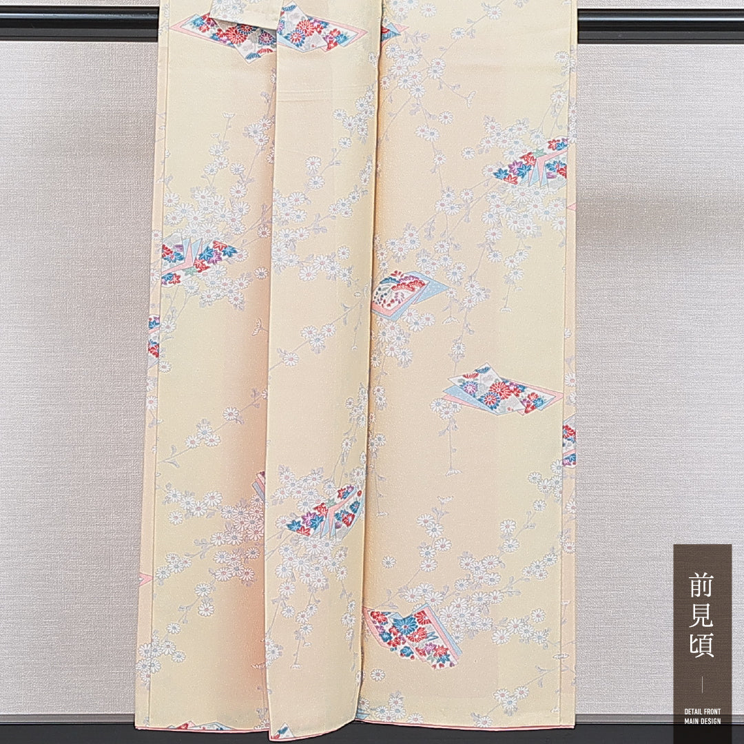 洗える着物 小紋 袷 身丈151cm 裄丈61cm ポリエステル Cランク インフォーマル バチ衿 Sサイズ 色紙 菊 黄系 LP 1221-15989