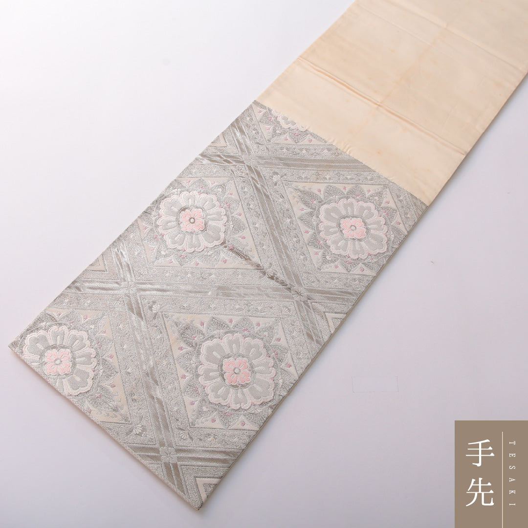 袋帯 帯丈426cm 正絹 六通 フォーマル 宝相華 菱つなぎ 銀系 1243-01993