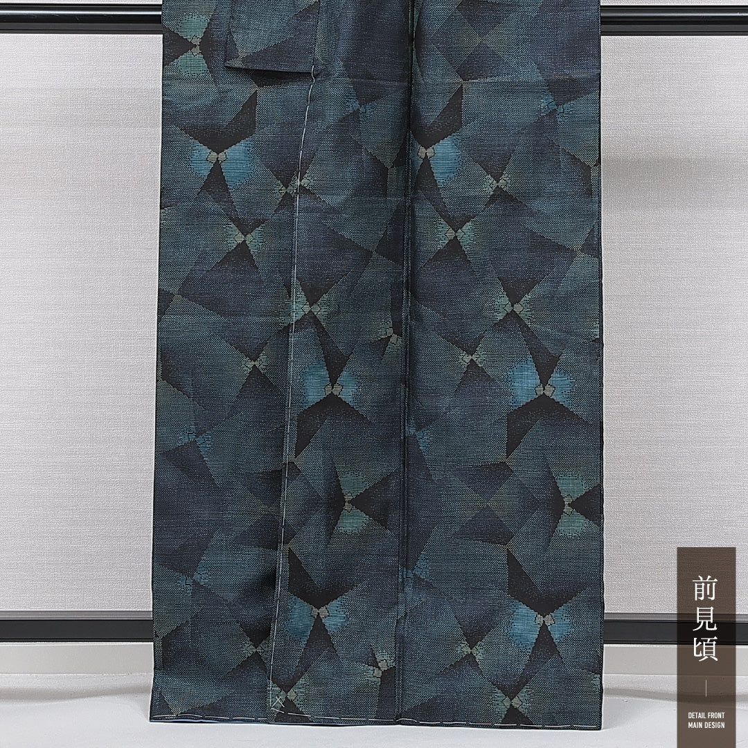 未使用品 大島紬 袷 身丈164cm 裄丈65cm 正絹 Nランク インフォーマル 広衿 Lサイズ 経緯絣 ガード加工 しつけ糸 幾何学柄 青系 PO 1223-15044