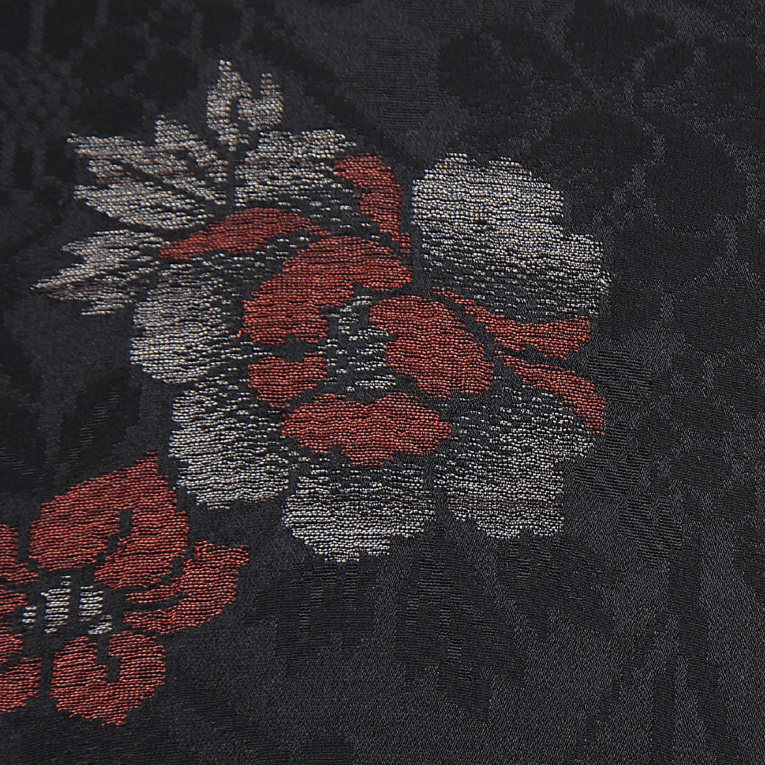 羽織 袷 身丈77cm 裄丈62cm 正絹 Aランク Sサイズ 一つ紋（三つ柏） セミフォーマル 紐あり 牡丹 黒系 1217-15118