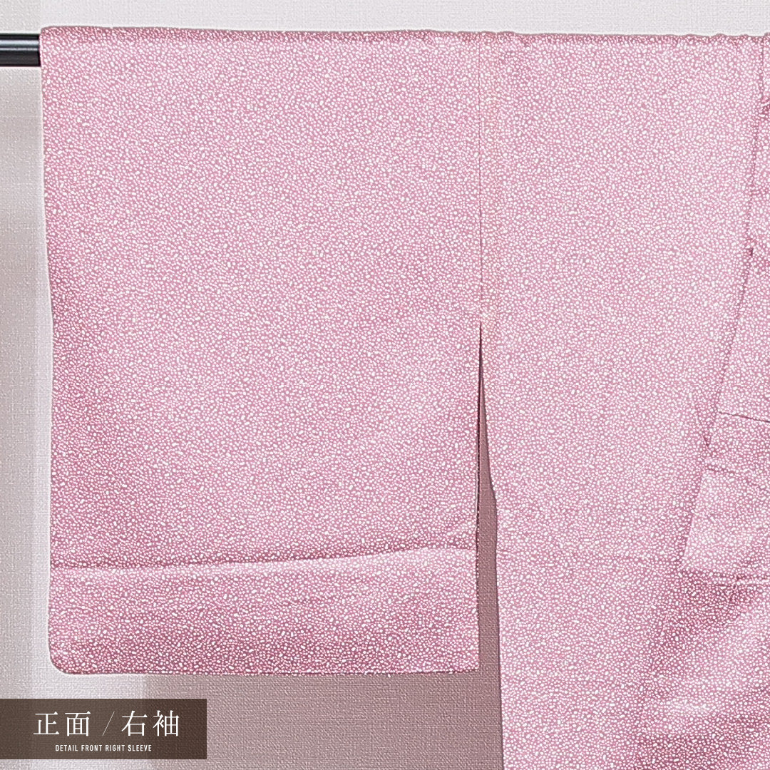 江戸小紋 洗える着物 袷 身丈163cm 裄丈63cm ポリエステル Cランク Lサイズ 広衿 一つ紋（五三桐） セミフォーマル 紋意匠 創作柄 ピンク系 1262-15825