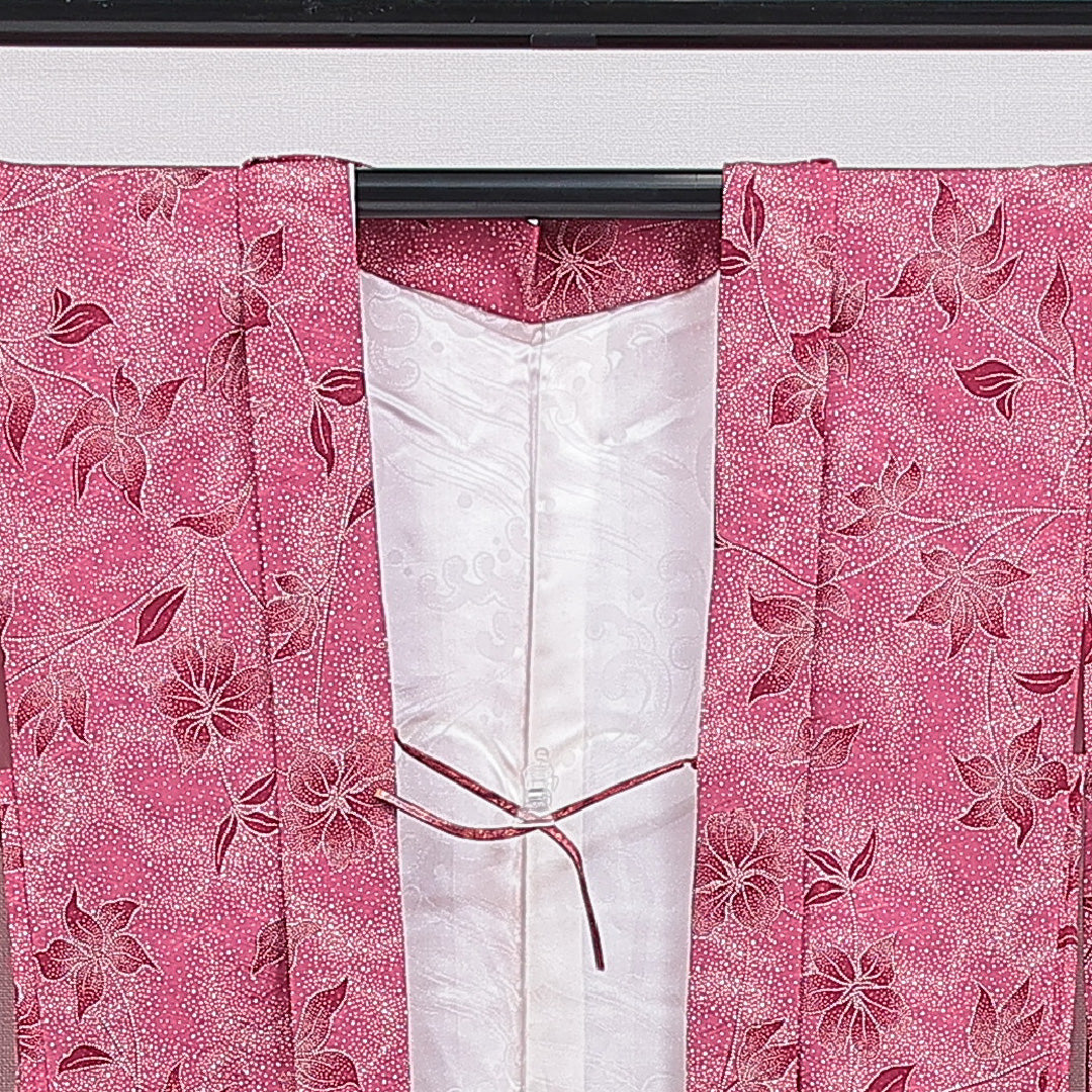 羽織 袷 身丈81cm 裄丈64cm 正絹 Cランク カジュアル Mサイズ 紐あり 花柄 ピンク系 HP 1232-16171