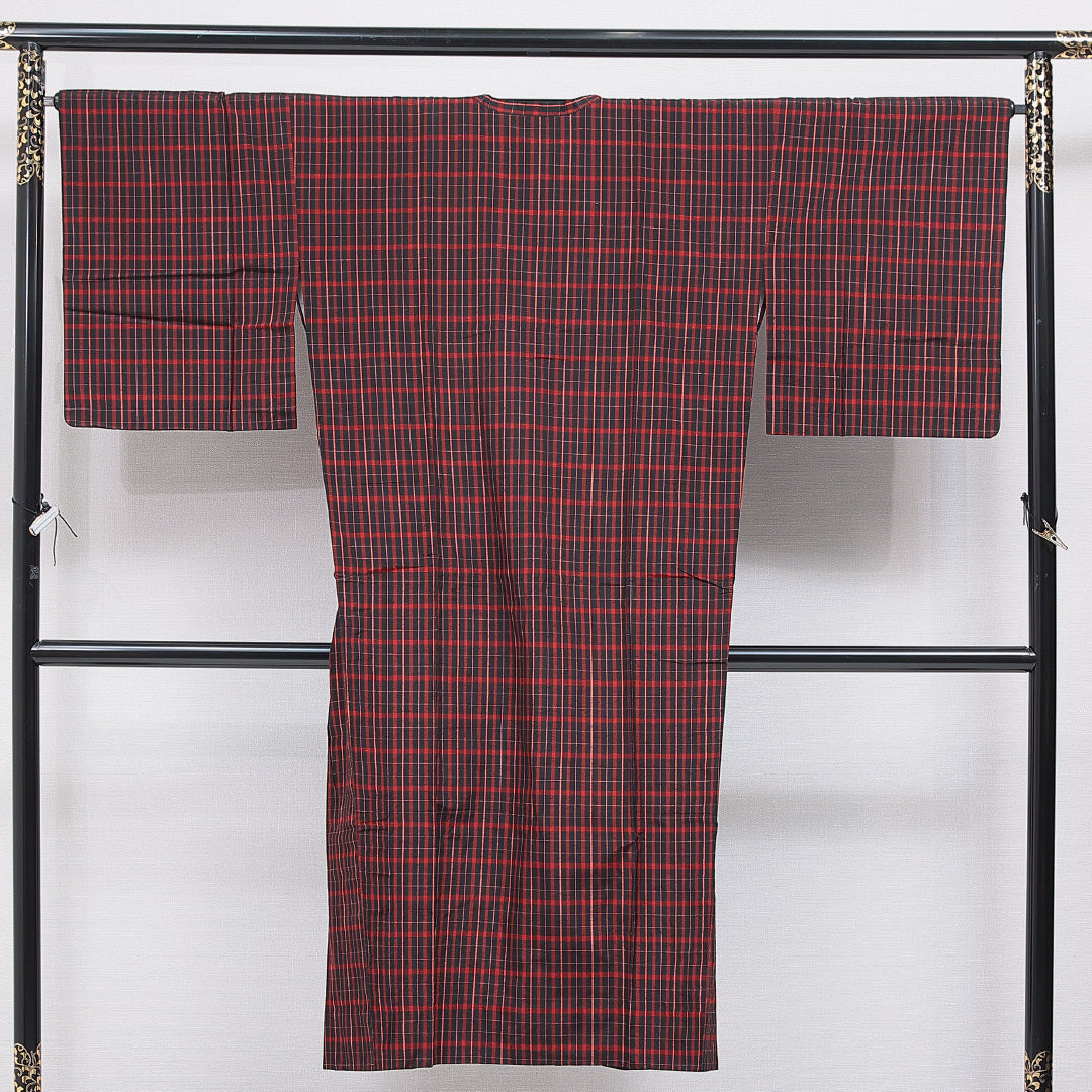 道行コート（紬） 袷 身丈135cm 裄丈66cm 正絹 Aランク Mサイズ セミフォーマル ポケットあり 格子 抽象柄 赤系 1263-16819