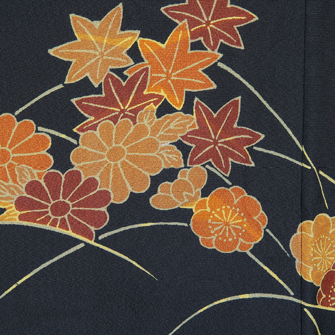 黒羽織 袷 身丈79cm 裄丈65cm 正絹 Aランク インフォーマル Mサイズ 菊 紅葉 黒系 RP 1233-15314