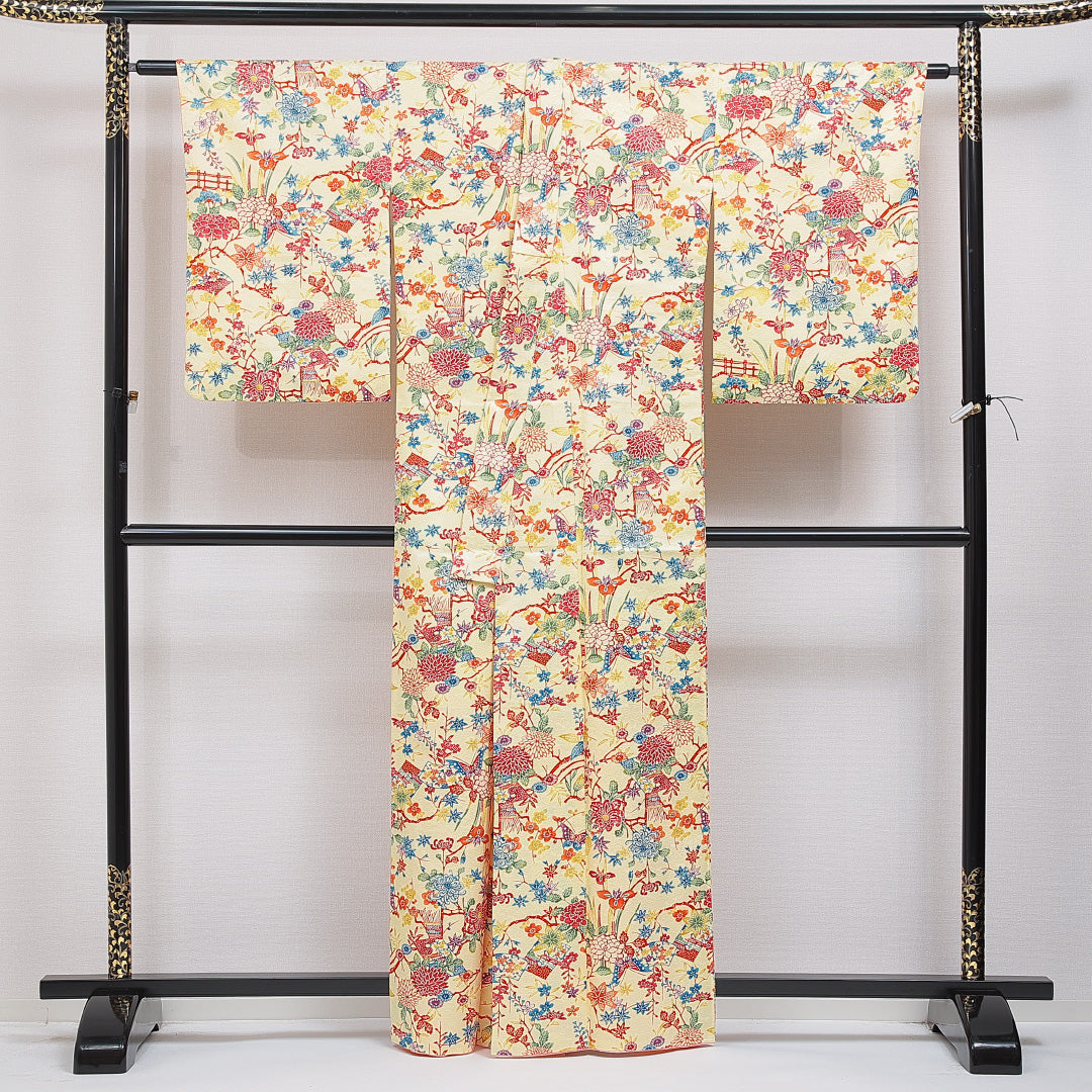 洗える着物 小紋 袷 身丈162cm 裄丈66cm ポリエステル Sランク インフォーマル バチ衿 Lサイズ 蝶 菊 菖蒲 黄系 RP 1221-15996