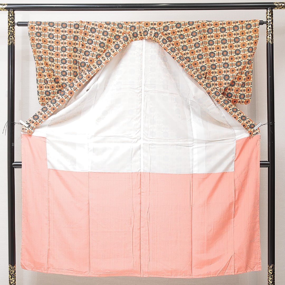 小紋 袷 身丈148cm 裄丈62cm 正絹 Sランク XSサイズ バチ衿 インフォーマル 菊 ベージュ系 1215-15231