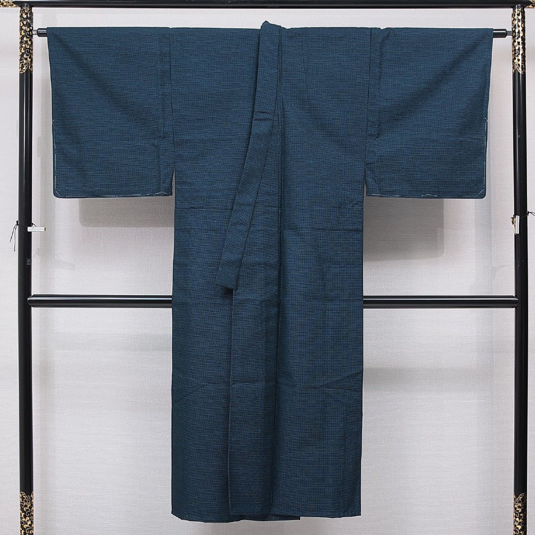 ウールの男着物（紬） 洗える着物 単衣 身丈139cm 裄丈67cm ウール Cランク Sサイズ 棒衿 カジュアル 肩当て 亀甲 1219-15764