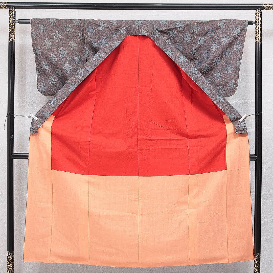 アンティーク 紬 袷 身丈150cm 裄丈61cm 正絹 Dランク バチ衿 Sサイズ アラベスク文様 茶系 RP 1223-16424
