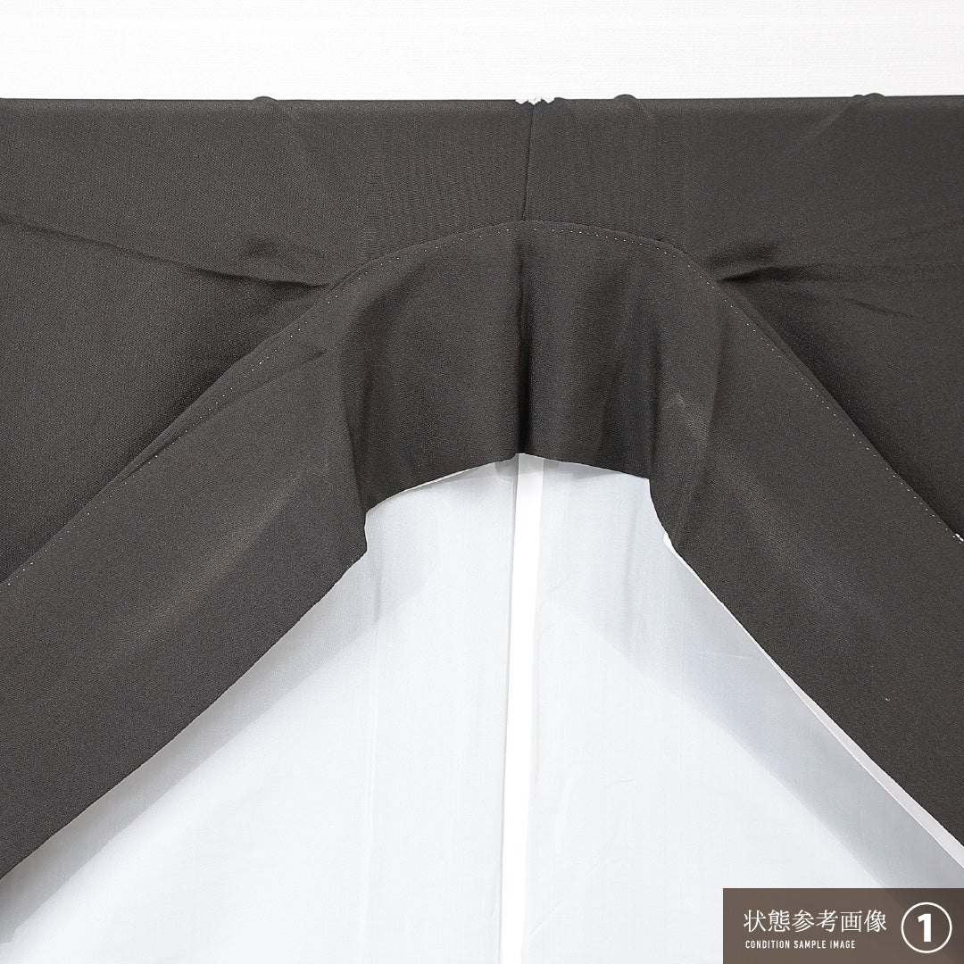 黒留袖 袷 身丈159cm 裄丈63cm 五つ紋 五三桐 フォーマル Sランク Mサイズ 正絹 比翼仕立て 広衿 桔梗 松 1211-F0705
