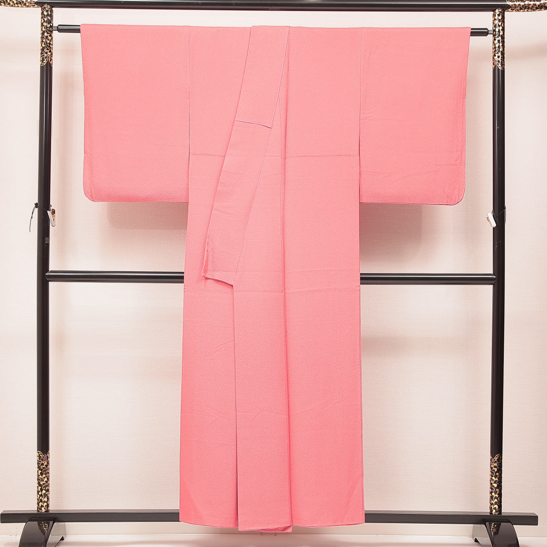 色無地 袷 身丈154cm 裄丈64cm 正絹 Sランク Sサイズ 広衿 一つ紋（抱き茗荷） セミフォーマル 無地 ピンク系 1214-16890