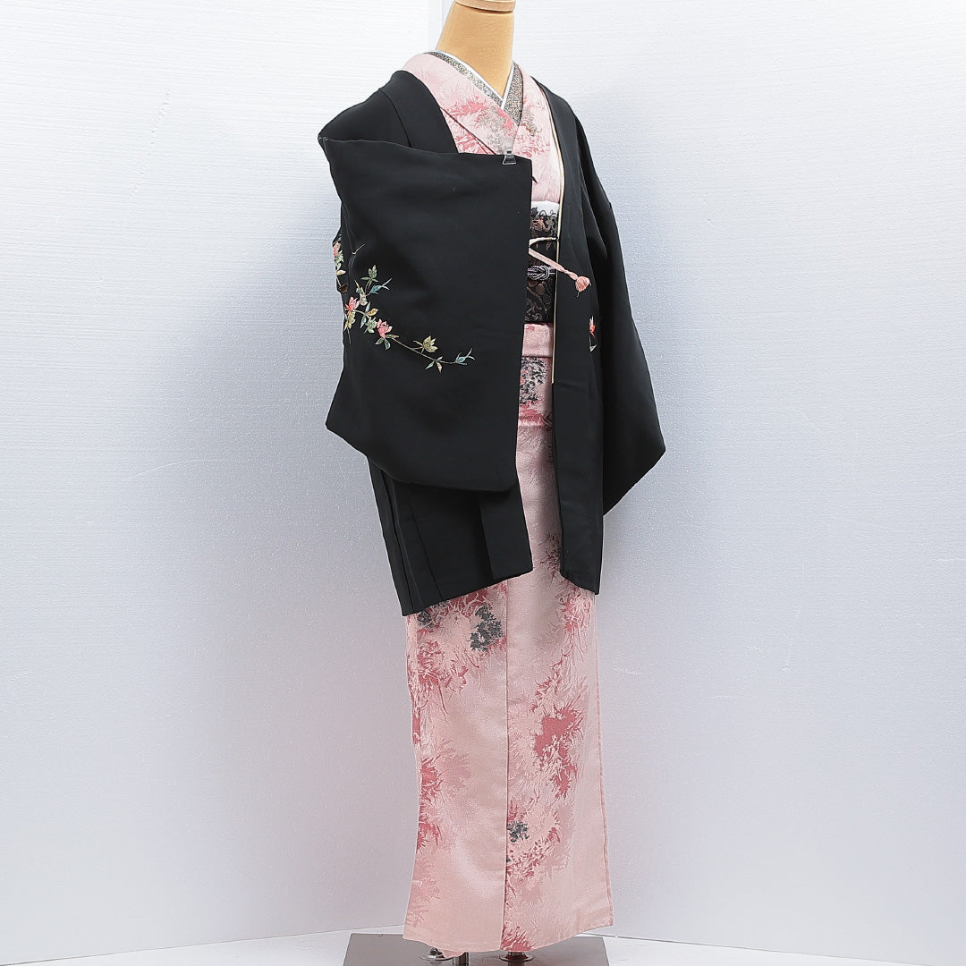 黒羽織 袷 身丈82cm 裄丈65cm 正絹 Aランク Mサイズ インフォーマル 紐あり 薔薇 絵羽羽織 蘇州刺繍 黒系 1217-16155