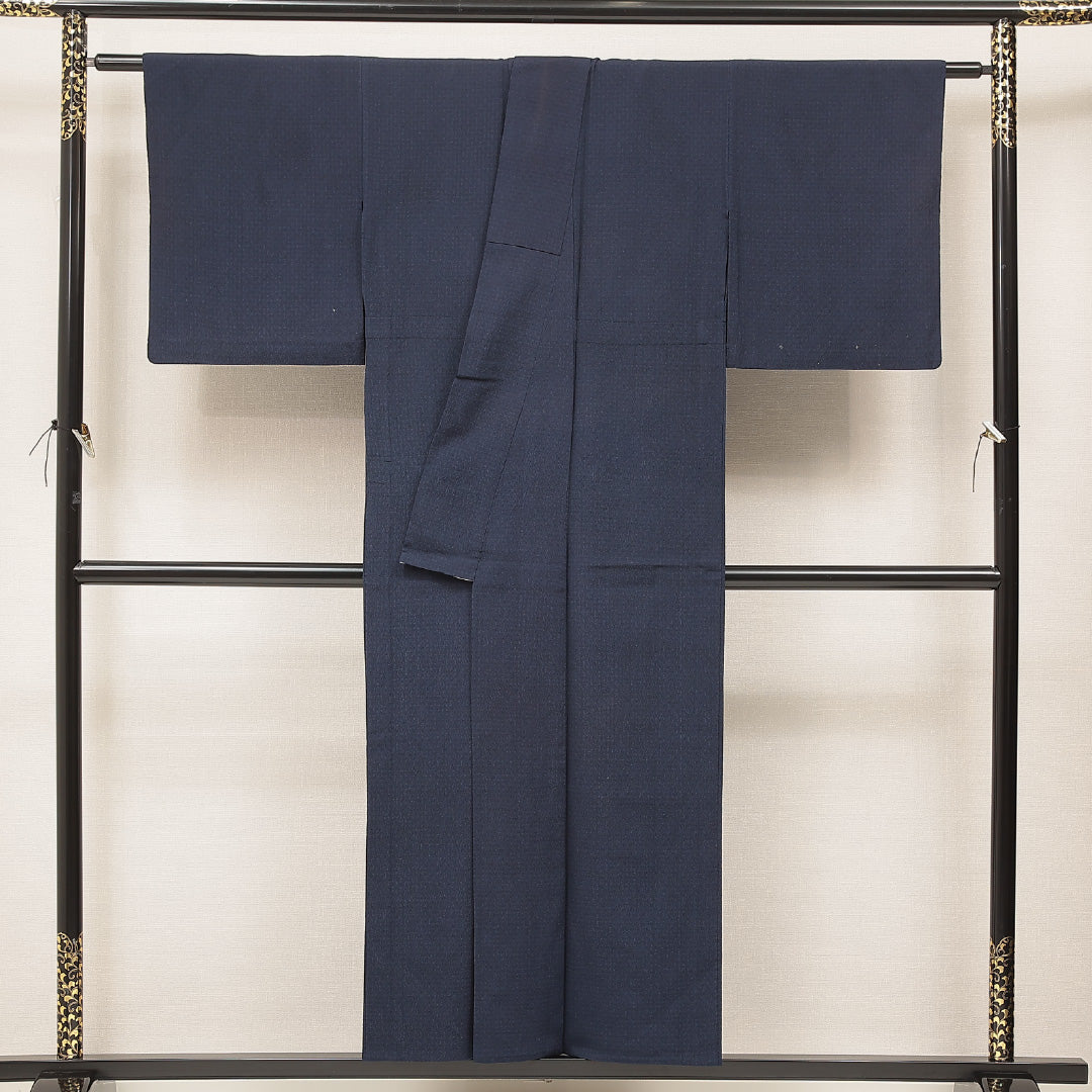 色無地（お召） 単衣 身丈151cm 裄丈64cm 正絹 Cランク Sサイズ 広衿 インフォーマル 無地 紺系 1214-16913