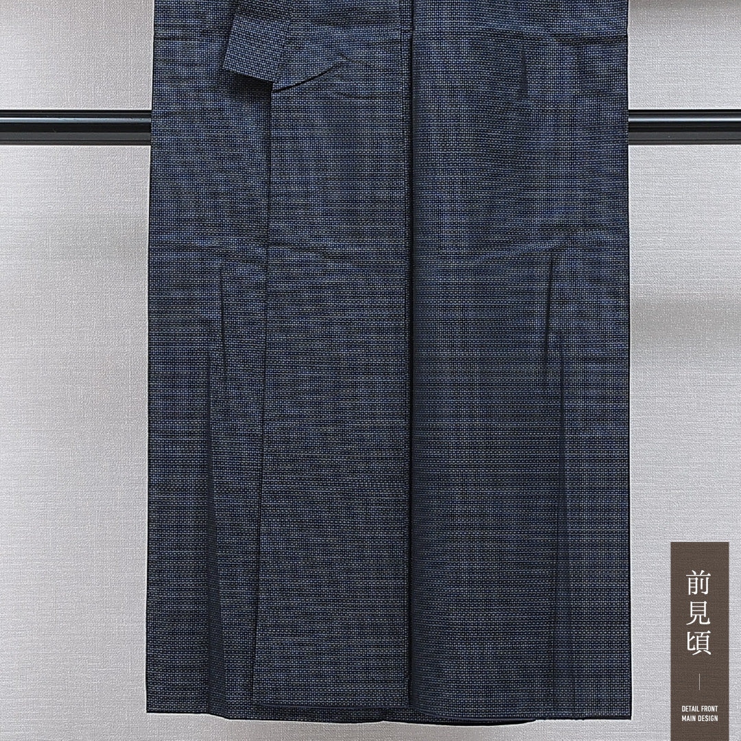 男着物 袷 身丈138cm 裄丈64cm 正絹 Sランク カジュアル 棒衿 Sサイズ 亀甲 紺系 RP 1224-16070