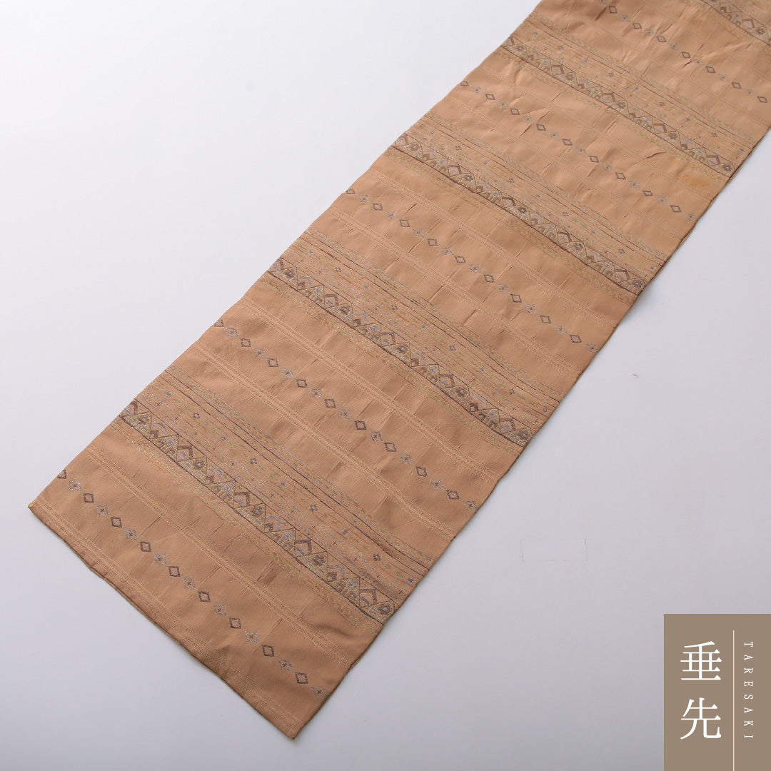九寸名古屋帯 Bランク 帯丈359cm 正絹 六通 名古屋仕立て 織り カジュアル ふくれ織 創作柄 くすんだベージュ系 HP 1245-03632