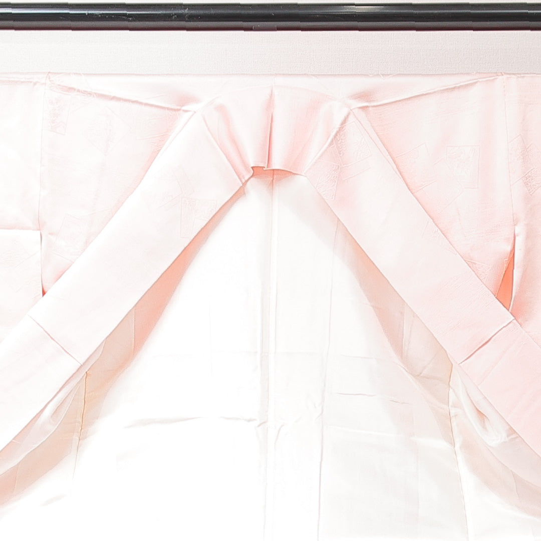 色無地 袷 身丈162cm 裄丈64cm 正絹 Aランク Lサイズ 広衿 インフォーマル 紋意匠 色紙 ピンク系 1214-15235