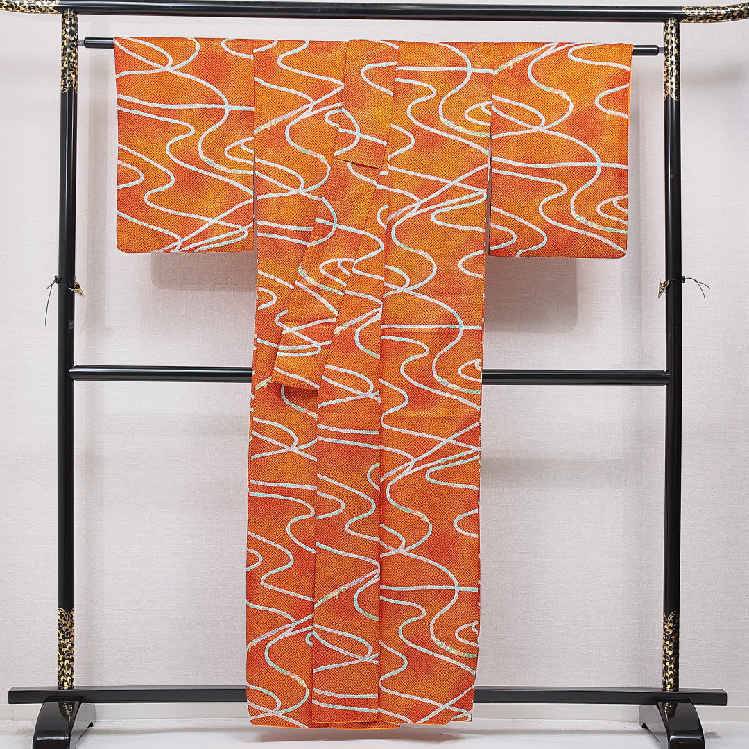 小紋 単衣 身丈158cm 裄丈64cm 正絹 Sランク Mサイズ 広衿 インフォーマル 創作柄 朱系 1215-15686