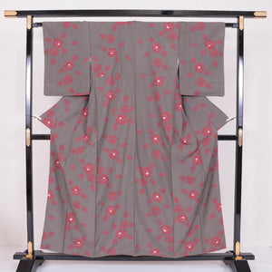 リサイクル着物 小紋 紅梅 絞り 袷 身丈153cm 灰色系 正絹 美品