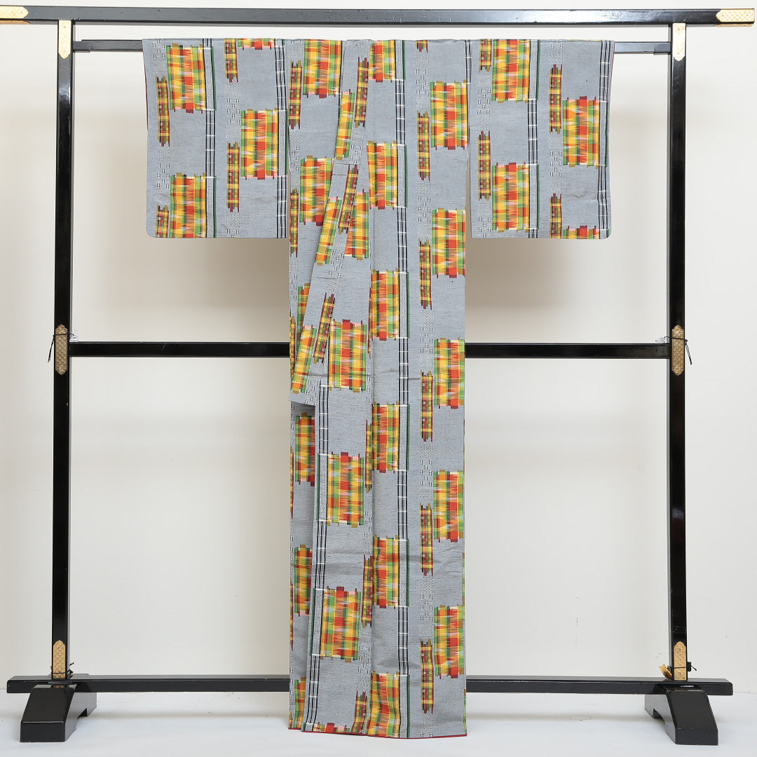 紬 袷 身丈163cm 裄67.5cm モダン格子 正絹 グレー系 Sランク 1216001752422