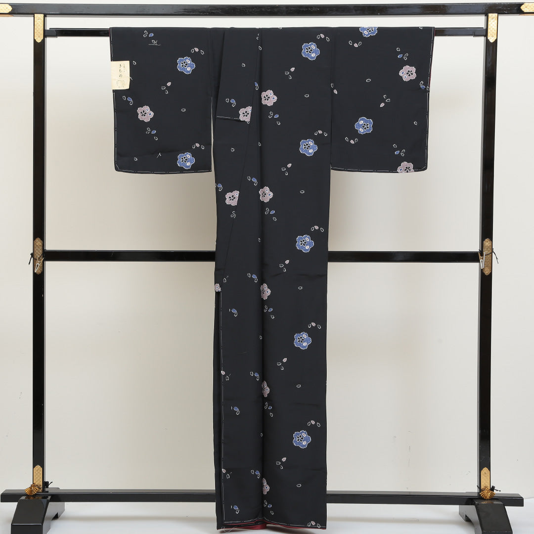 小紋 袷 身丈160cm 裄66cm 黒系 未使用品 桜 洗える着物 Sランク 春柄 しつけ糸  1215009162410