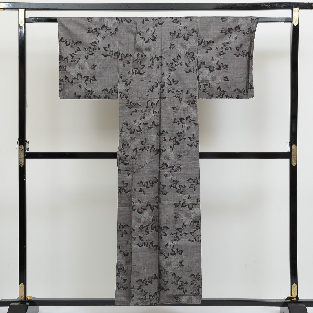 村山大島紬 袷 身丈154cm 裄丈64cm 正絹 Sランク インフォーマル 広衿 Sサイズ 蔦 グレー系 RP 1223-02759
