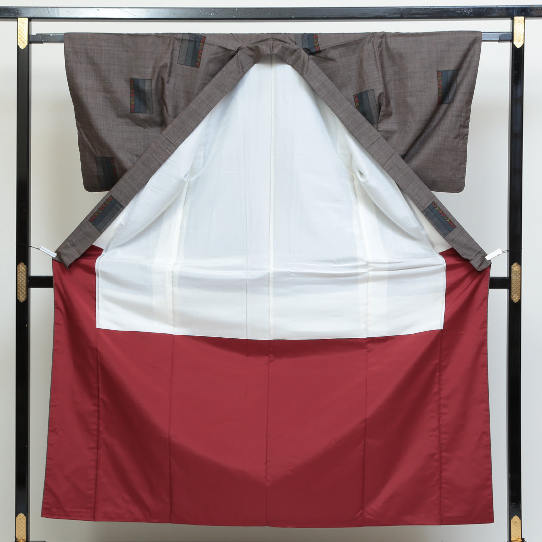 大島紬 袷 身丈158cm 裄丈64cm 正絹 Aランク インフォーマル バチ衿 Mサイズ 経緯絣 創作柄 グレー系 RP 1223-02698