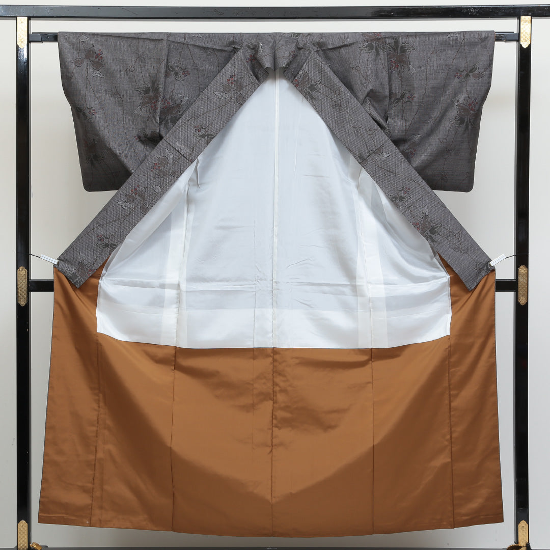 大島紬 袷 身丈156cm 裄丈64cm 正絹 Sランク インフォーマル 広衿 Mサイズ 南天 グレー系 RP 1223-02778